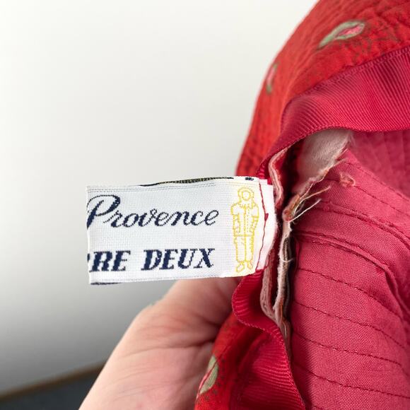 90s Vintage Quilted Paisley Bucket Hat Red - Picture 8 of 8